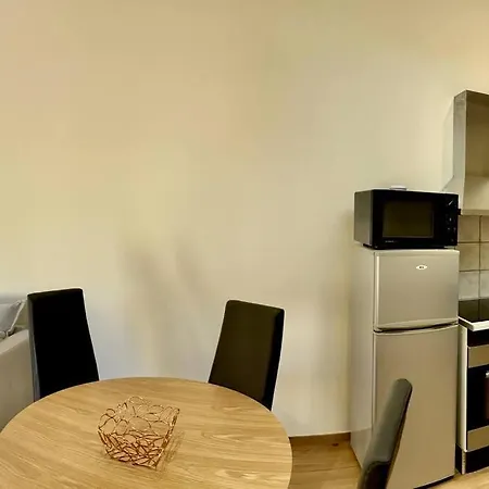 Dependance Corps De Ferme Tatil Evi Naucelles